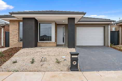 39 Adelong Bvd, Cobblebank, VIC 3338