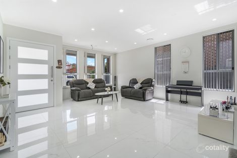 Property photo of 33 Tonkin Way Oran Park NSW 2570