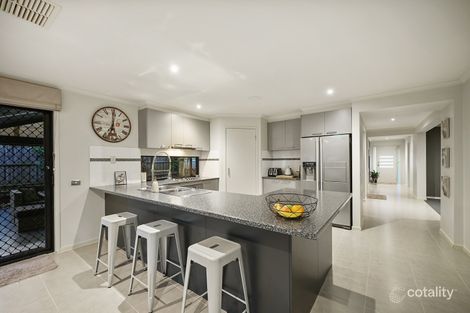 Property photo of 9 Westwood Road Cranbourne East VIC 3977