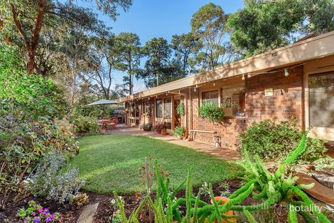 Property photo of 15 Esperance Road Mount Waverley VIC 3149