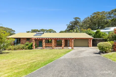 13 Hawkins Rd, Tuross Head, NSW 2537