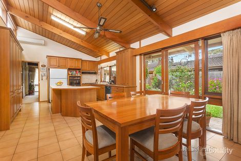 Property photo of 15 Esperance Road Mount Waverley VIC 3149