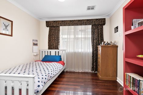 Property photo of 4 Dinsdale Place Hamersley WA 6022