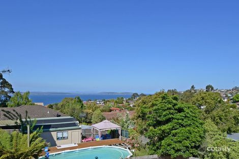Property photo of 18 Calder Crescent Blackmans Bay TAS 7052