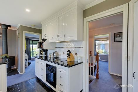 Property photo of 18 Calder Crescent Blackmans Bay TAS 7052