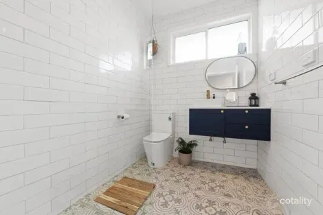 Property photo of 24 Dunbar Avenue Sunshine VIC 3020