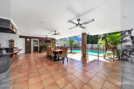 Property photo of 6 Peridot Street Bayview Heights QLD 4868
