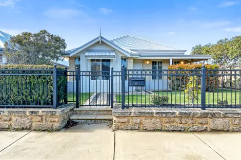 35 Santa Clara Cres, Clarkson, WA 6030