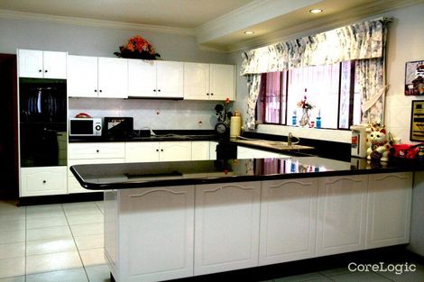 Property photo of 12 Buckley Close Fairfield West NSW 2165