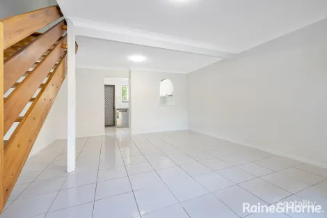 Property photo of 22/29 Defiance Road Woodridge QLD 4114