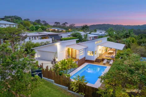 Property photo of 29 Emerson Drive Bonogin QLD 4213