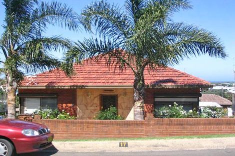 17 Fairfax Rd, Warrawong, NSW 2502