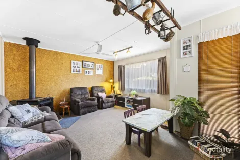 Property photo of 30 Wombyra Street Newtown QLD 4350