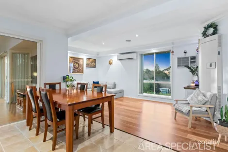 Property photo of 15 Grasswren Close Langwarrin VIC 3910