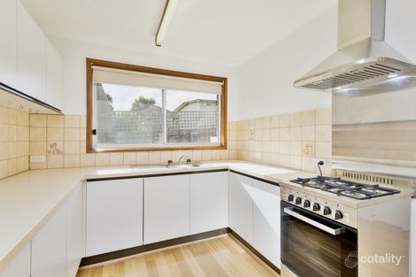 Property photo of 2/124 Hoffmans Road Essendon VIC 3040