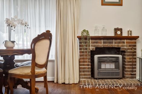 40 Clianthus Way, Koongamia, WA 6056