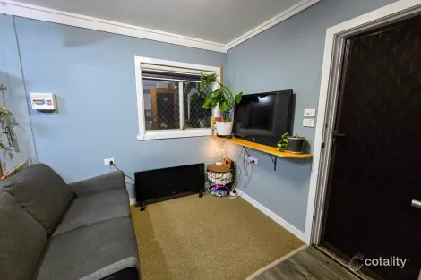 37 Flora St, Wentworth Falls, NSW 2782