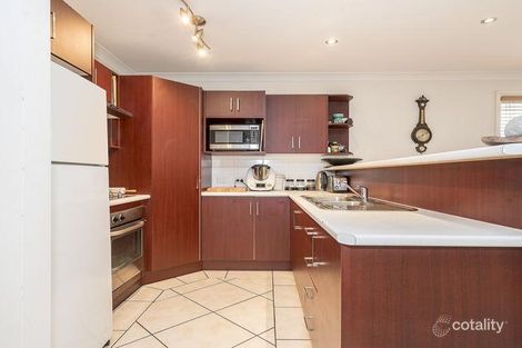 Property photo of 2 Eveleigh Close Hunterview NSW 2330
