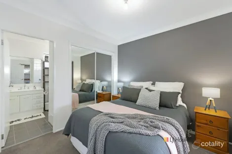 Property photo of 37 Dale Avenue Chain Valley Bay NSW 2259