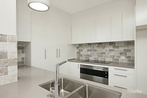 Property photo of 1/6 Eleventh Avenue Palm Beach QLD 4221