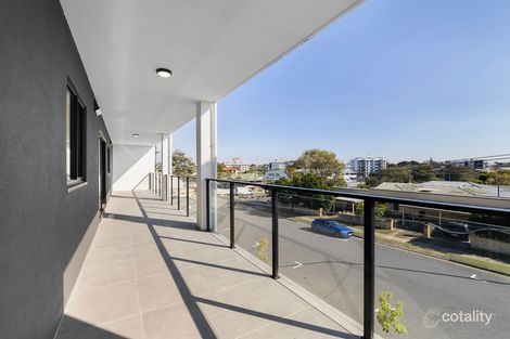 Property photo of 301/9 Violet Street Redcliffe QLD 4020