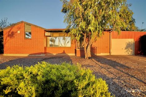 Property photo of 18 Osmund Crescent Christie Downs SA 5164