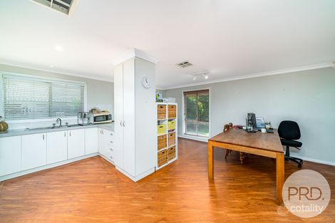 Property photo of 34 Gunn Drive Estella NSW 2650