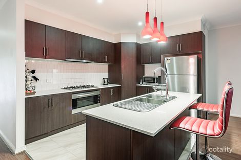 Property photo of 24 Fairhaven Boulevard Craigieburn VIC 3064