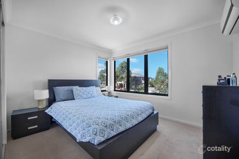 Property photo of 38 Treeve Parkway Werribee VIC 3030
