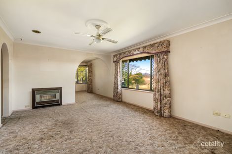 Property photo of 2 Carramar Avenue Orange NSW 2800