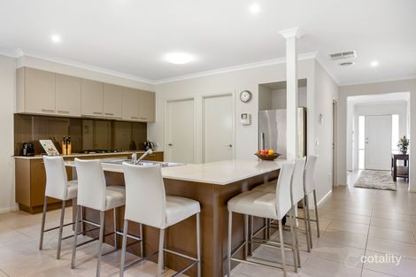 Property photo of 16 Orchid Court Gowanbrae VIC 3043