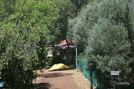 70 Waterloo Cres, Lesmurdie, WA 6076