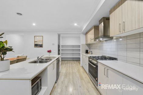 Property photo of 40 Evesham Drive Point Cook VIC 3030