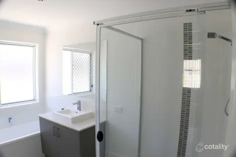 Property photo of 57 Edgeware Road Pimpama QLD 4209