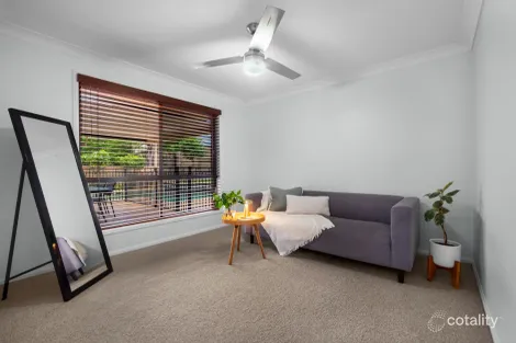 Property photo of 30 Sunhaven Crescent Kuraby QLD 4112