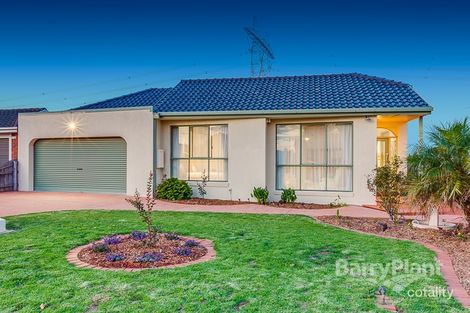 Property photo of 14 Honeyeater Crescent Taylors Lakes VIC 3038
