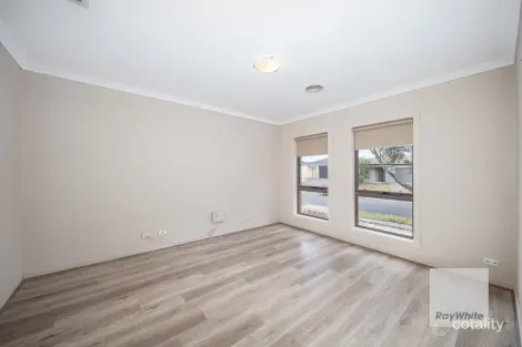 Property photo of 33 Oconnor Road Deer Park VIC 3023