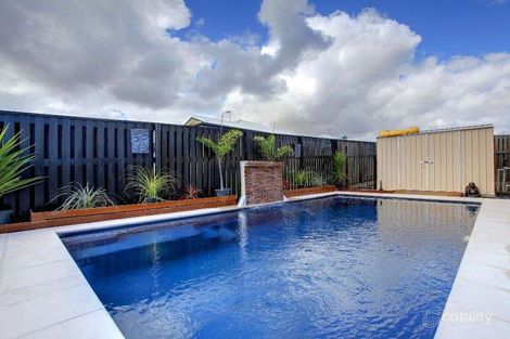 Property photo of 1 Mentmore Court Bushland Beach QLD 4818