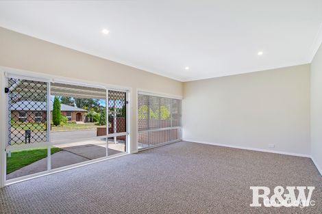 Property photo of 16 Mynah Close St Clair NSW 2759