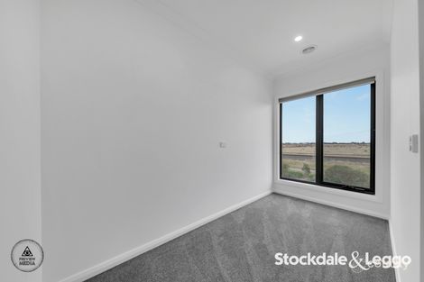 Property photo of 20 Modern Crescent Tarneit VIC 3029