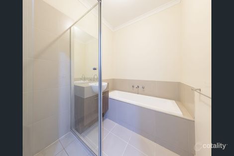 Property photo of 11 Beachside Crescent Point Cook VIC 3030