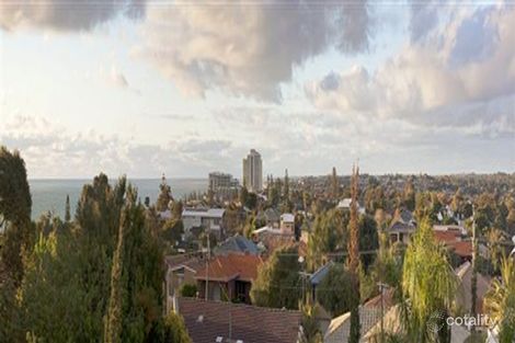 Property photo of 32 Peasholm Street Scarborough WA 6019