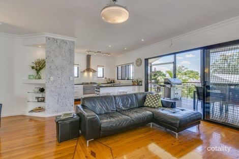 Property photo of 92 Moreton Avenue Wynnum QLD 4178
