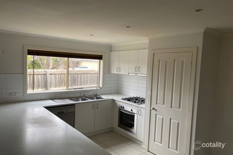 Property photo of 2 Sahara Way Truganina VIC 3029