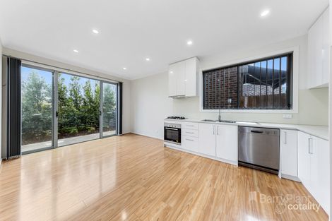 Property photo of 29 Cowra Avenue St Albans VIC 3021