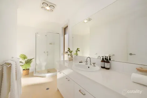 Property photo of 46 Quinlan Parade Manly Vale NSW 2093