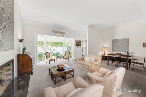 Property photo of 2 Nyora Street Malvern East VIC 3145