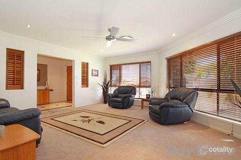 Property photo of 15 Capella Place Bridgeman Downs QLD 4035