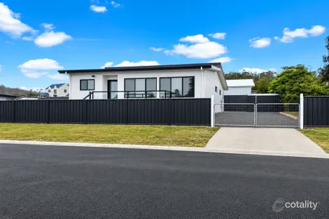 Property photo of 2 Wallace Avenue Bicheno TAS 7215
