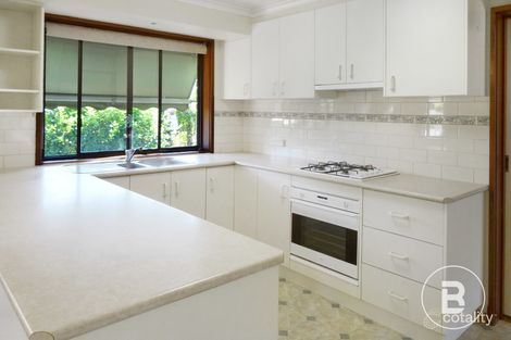 Property photo of 45 Nabilla Crescent Strathdale VIC 3550